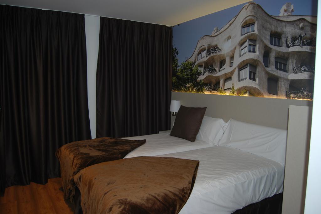 Hotel Bestprice Gracia Βαρκελώνη Δωμάτιο φωτογραφία